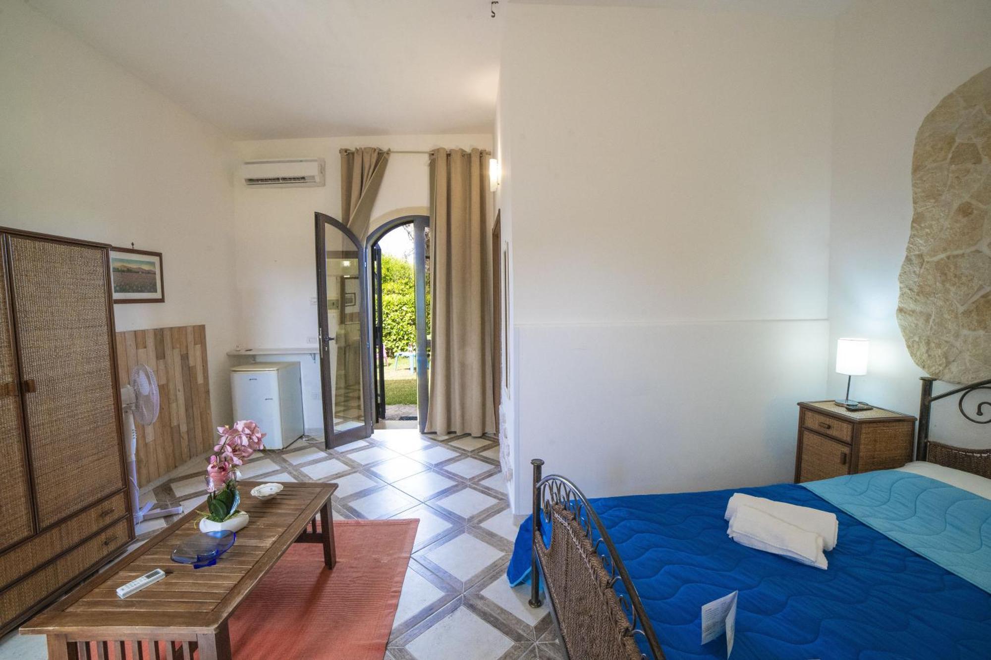 Villa Lisa Garden And Pool - Happy Rentals Melendugno Kültér fotó
