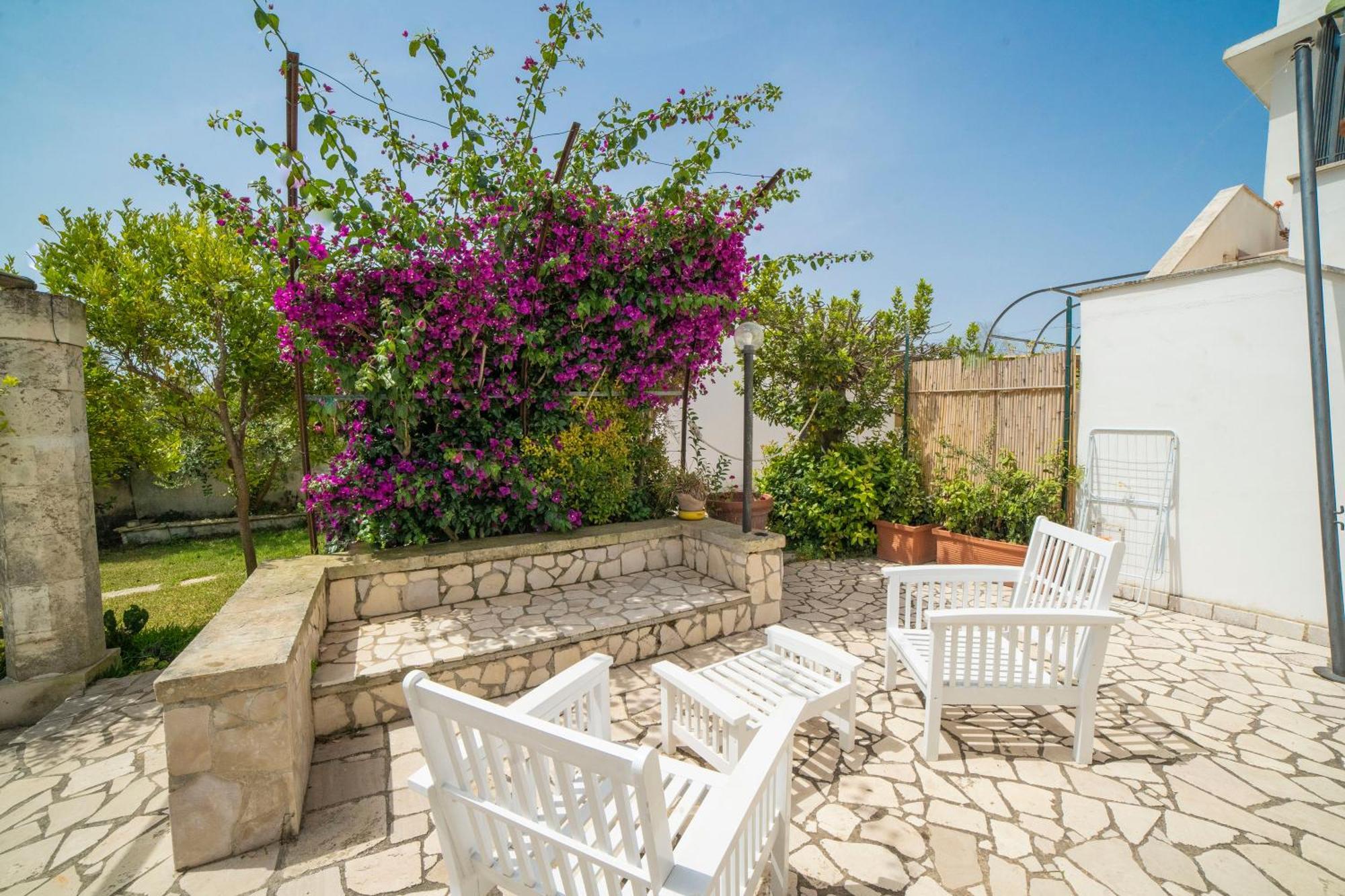 Villa Lisa Garden And Pool - Happy Rentals Melendugno Kültér fotó