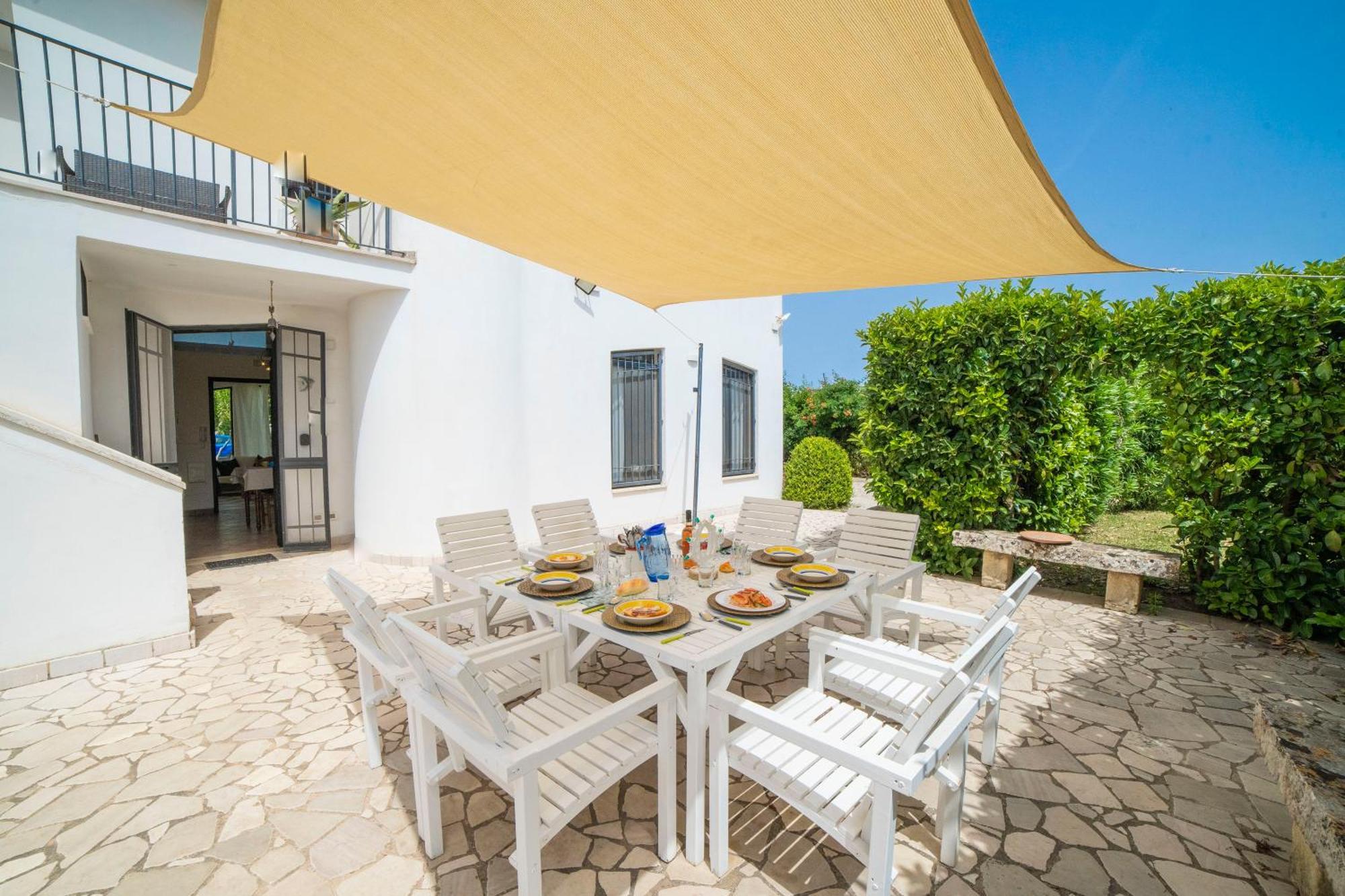 Villa Lisa Garden And Pool - Happy Rentals Melendugno Kültér fotó